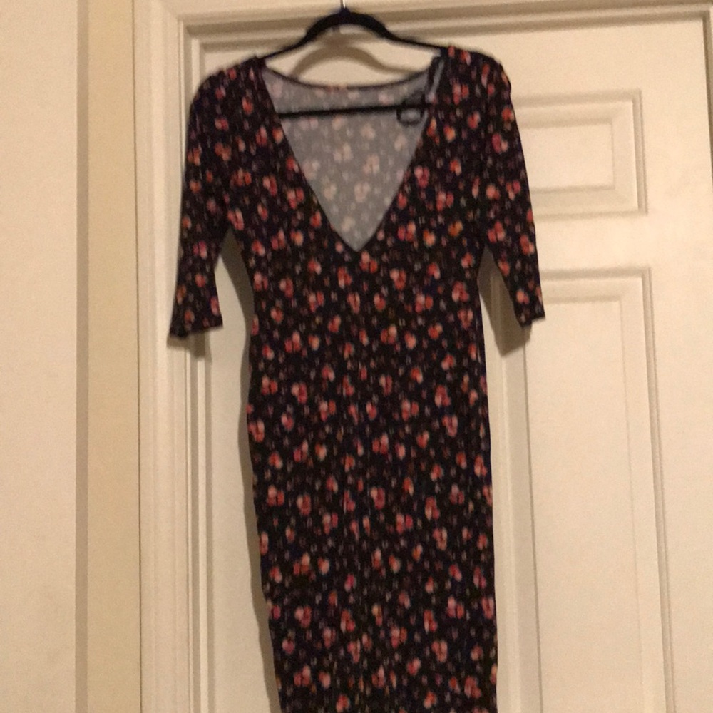 Dress - Picture 4 of 4